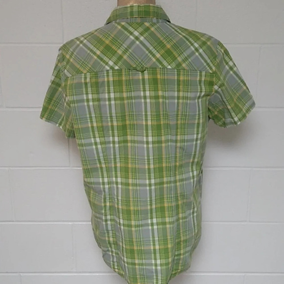 CABELA'S 100% PIMA COTTON, PLAID BUTTON UP, SHORT SLEEVE DETAILS,  SHIRT - Picture 3 of 8